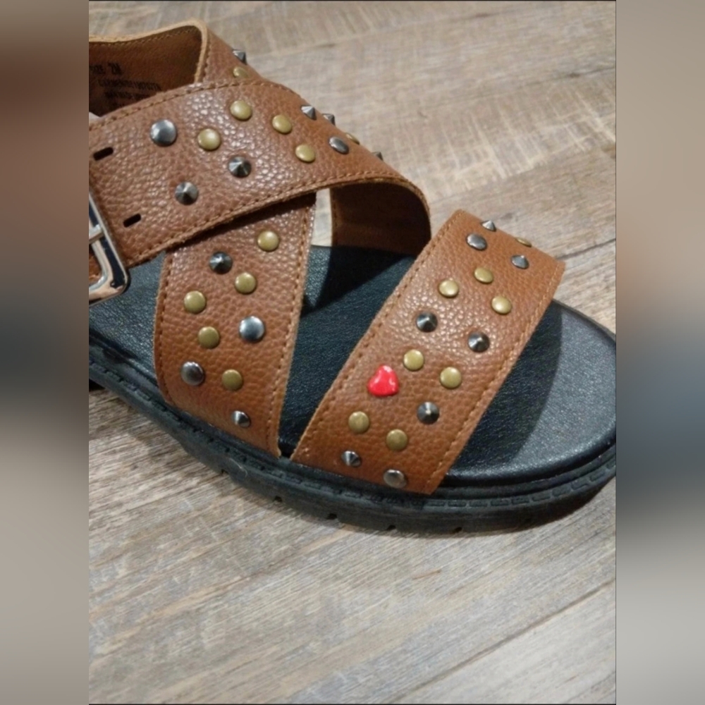BCBGirls Girls Brown Studded Sandals Sz 4